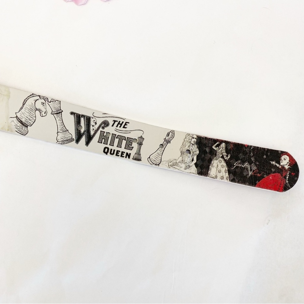 Disney White Queen Alice In Wonderland Reversible Leather Belt - Picture 8 of 13